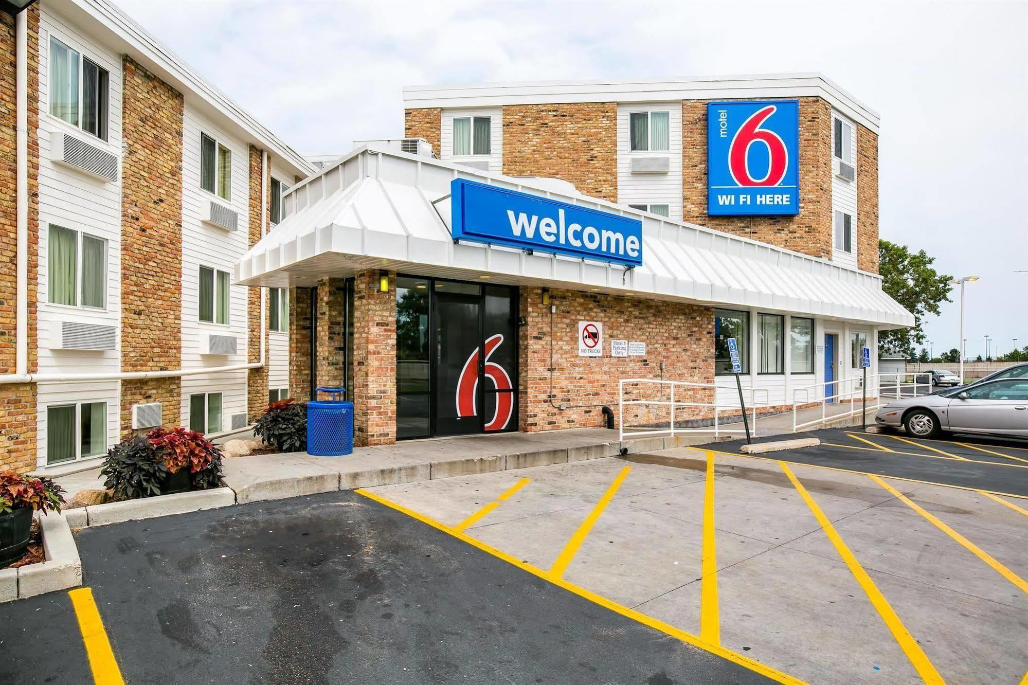 Motel 6 Minneapolis Airport - Mall Of America Extérieur photo